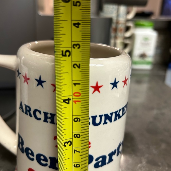 Vintage Archie Bunker beer mug/coffee mug. 1972 - Picture 6 of 6